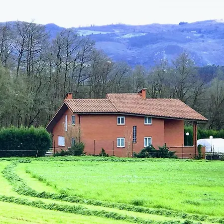 Bosque Albite Vakantiehuis Llanera (Asturias)