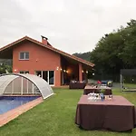 Bosque Albite 度假居 Llanera (Asturias)